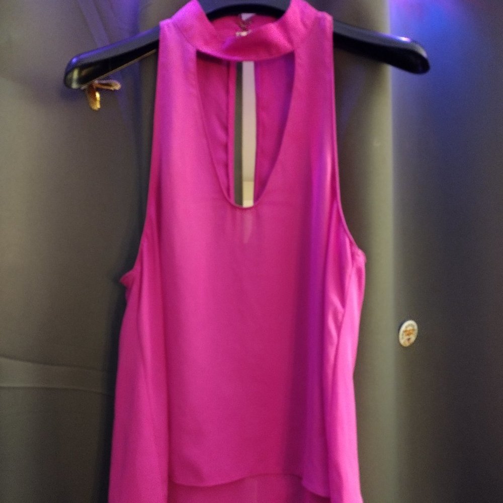 Mission: RTW Sleeveless Blouse - Size S